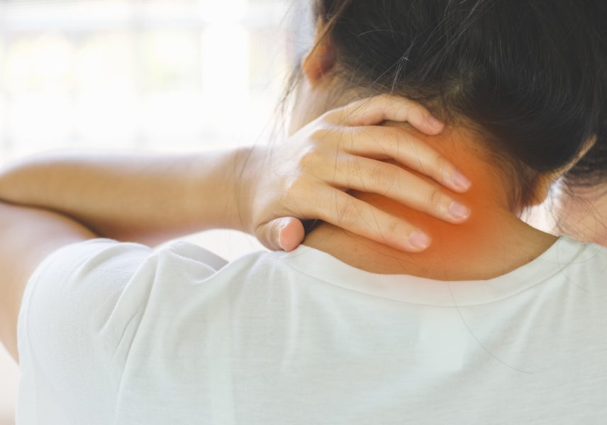 Болки във врата