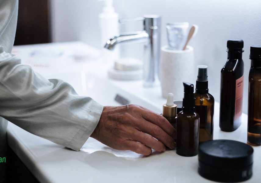 Как се нанася крем за лице, овлажнител, серум... - Здравитал 2 Как се нанася крем за лице, овлажнител, серум... - Здравитал 2