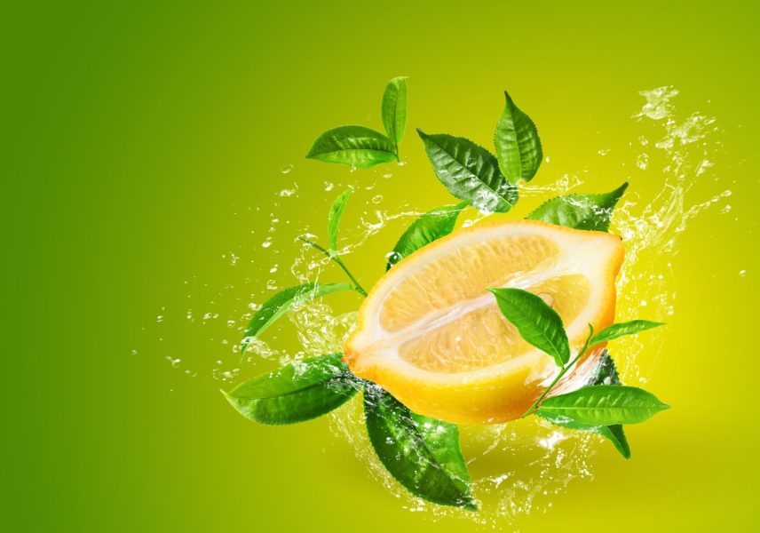 Лимонова Вода: Полезно ли е да започваме деня си с лимонова вода?