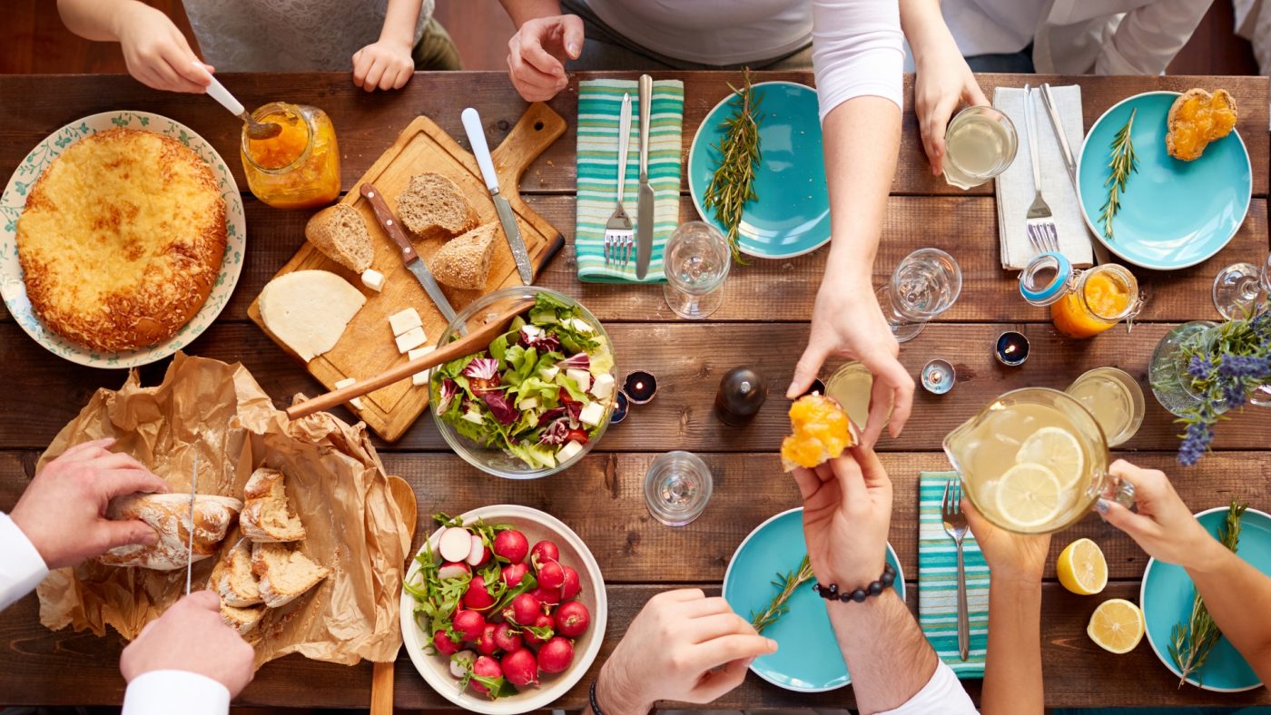 Седем начина за здравословно хранене през празничния период