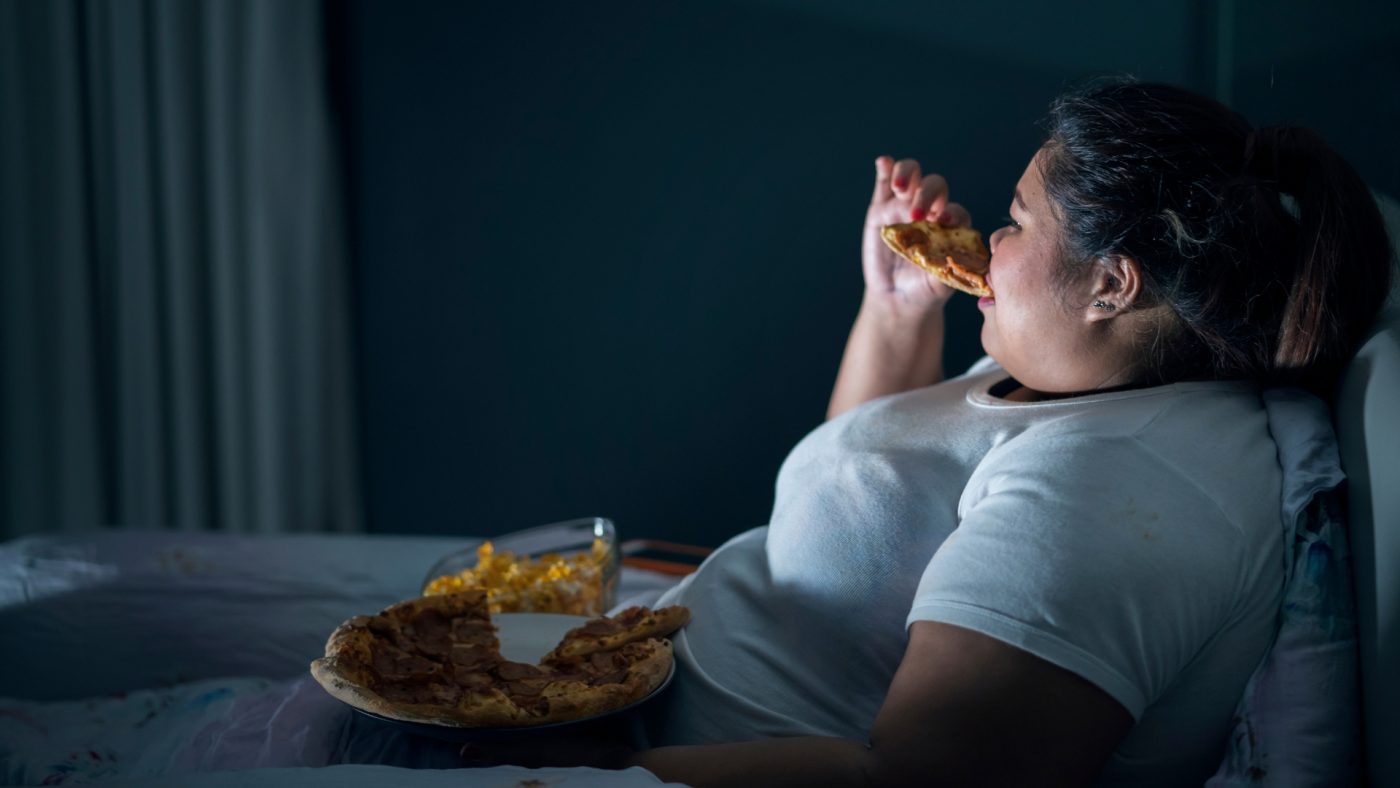 Хранене преди лягане: плюсове и минуси 5